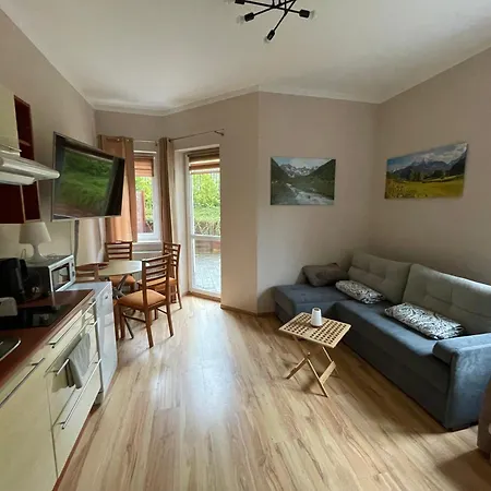 Zacisze Apartment *